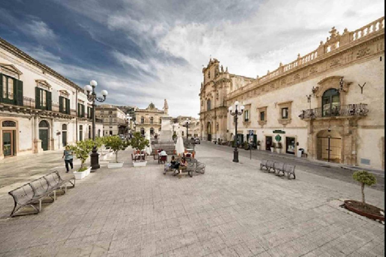 Ortigia Sunset Apartments - Xenia Sicily Villas Syracuse Екстер'єр фото