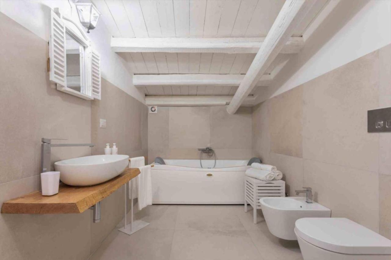 Ortigia Sunset Apartments - Xenia Sicily Villas Syracuse Екстер'єр фото
