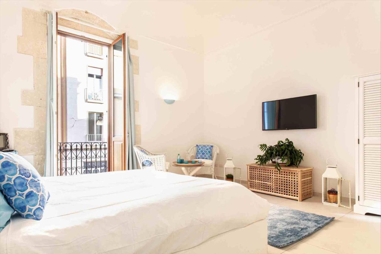 Ortigia Sunset Apartments - Xenia Sicily Villas Syracuse Екстер'єр фото